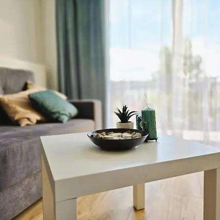 Apartstars - Zelwerowicza 11 *