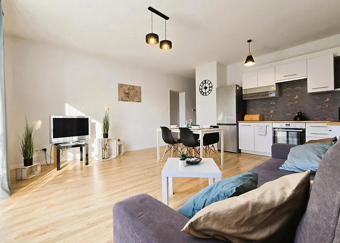 Apartstars - Zelwerowicza 11